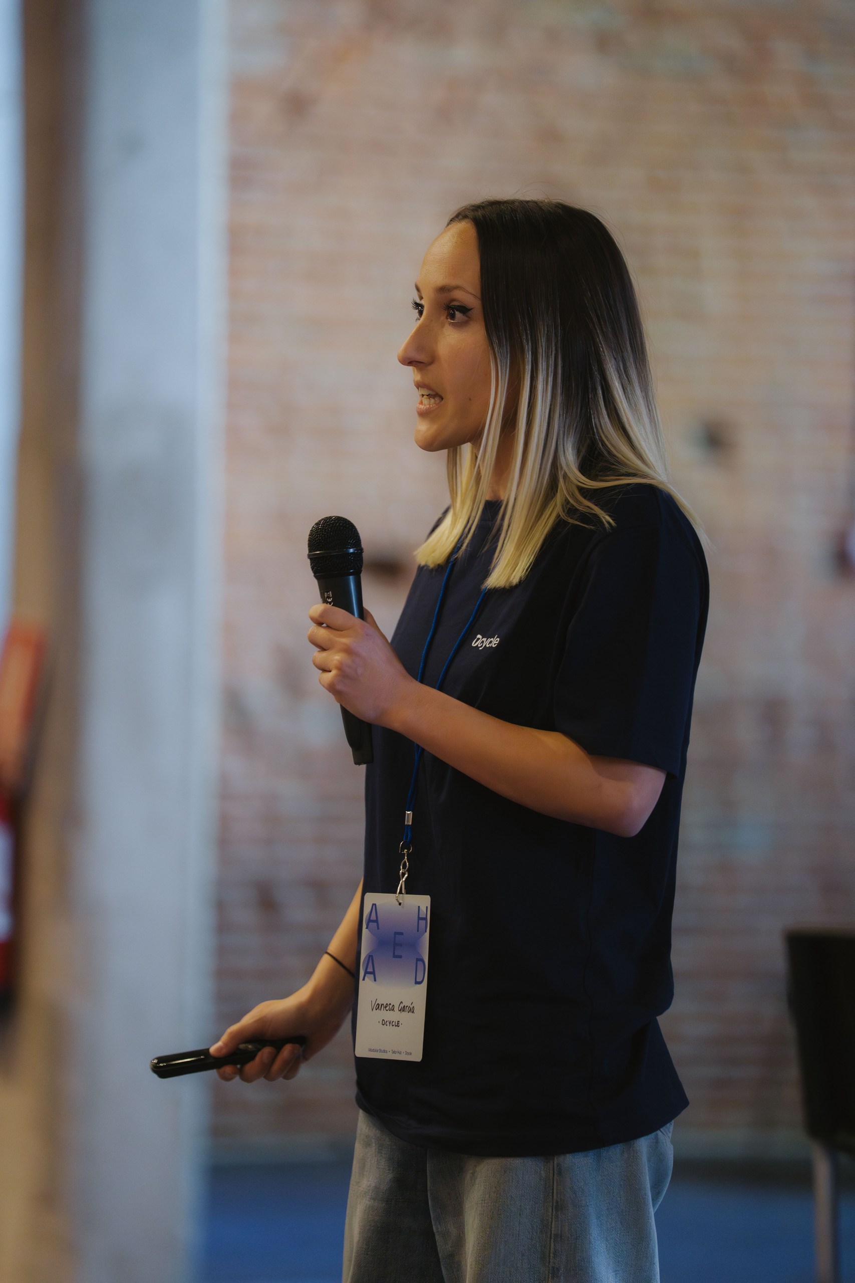 Vanesa García presenting on product design and AI workflows at Ahead Madrid 2026