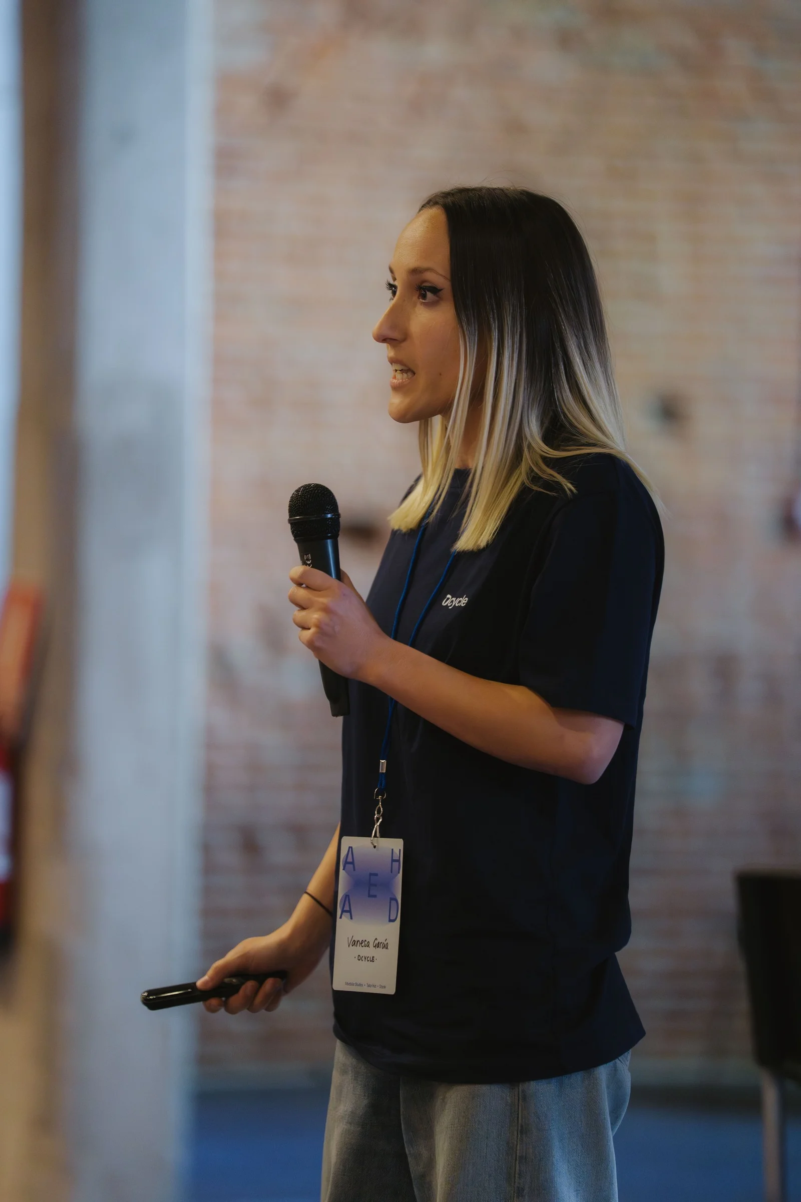 Vanesa García presenting on product design and AI workflows at Ahead Madrid 2026