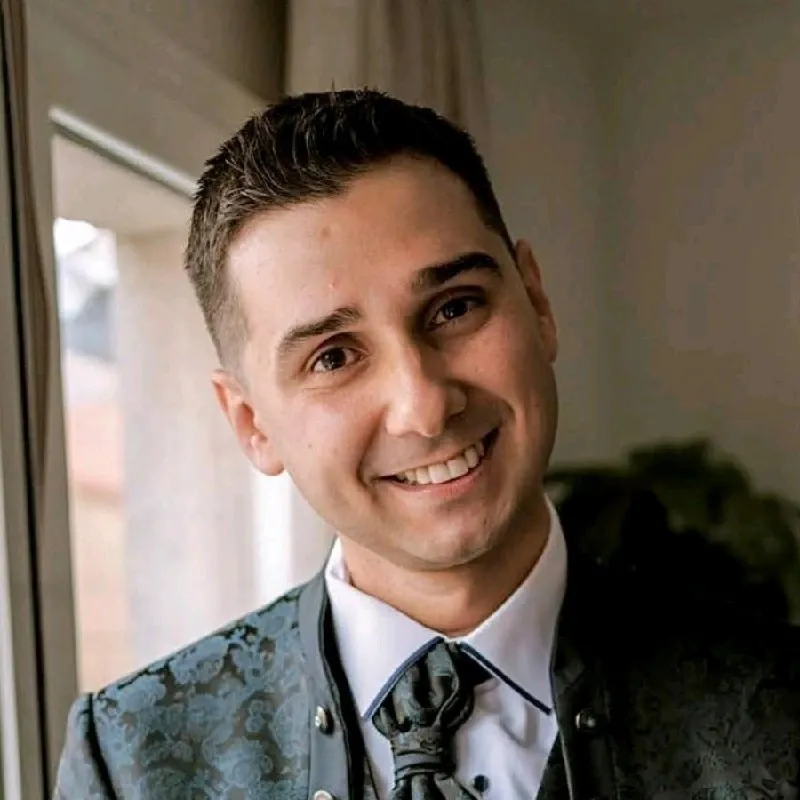 Sarfraz Ahmed Jimenez